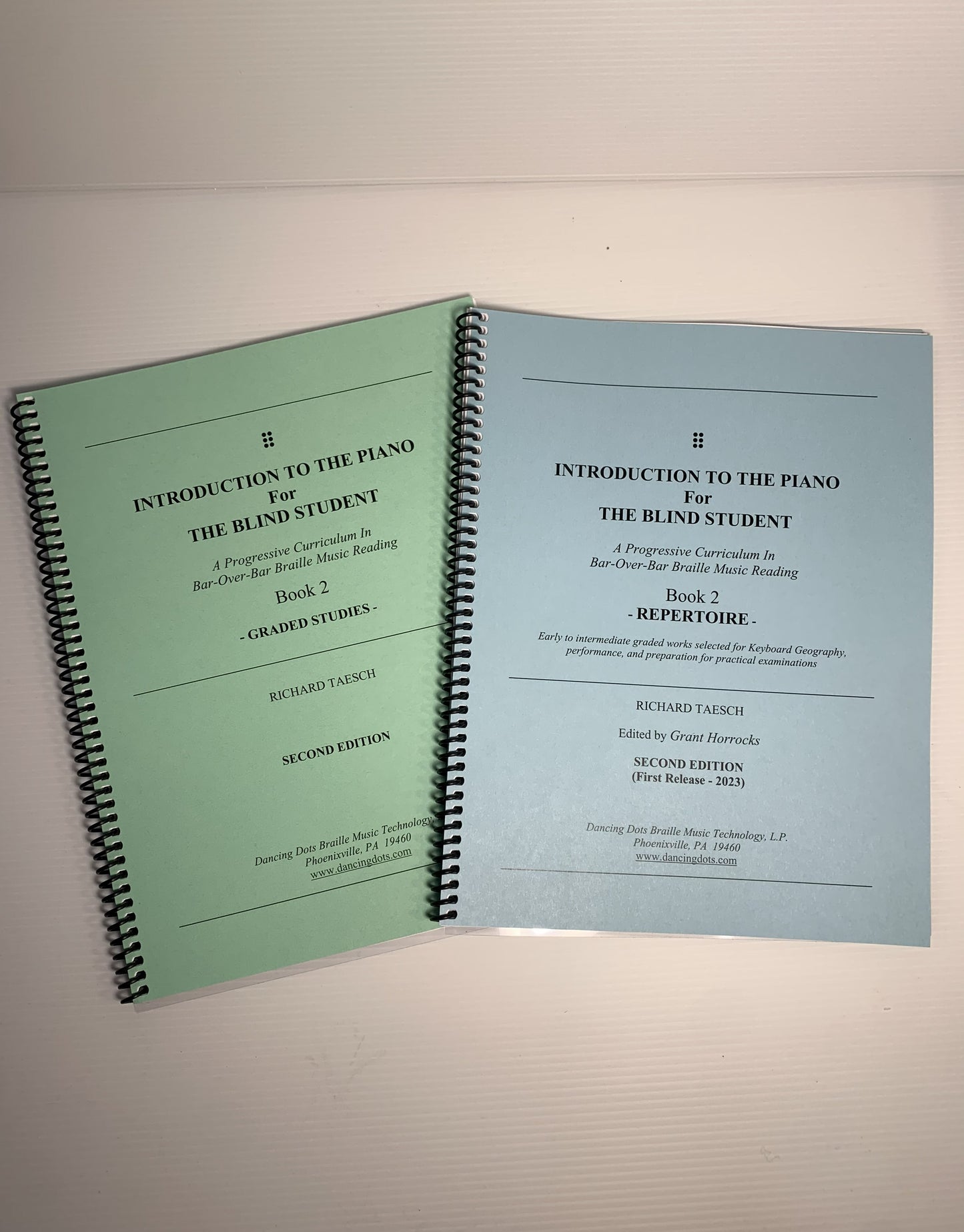 An Introduction to the Piano for the Blind Student, Book 2 (Repertoire and Graded Studies)